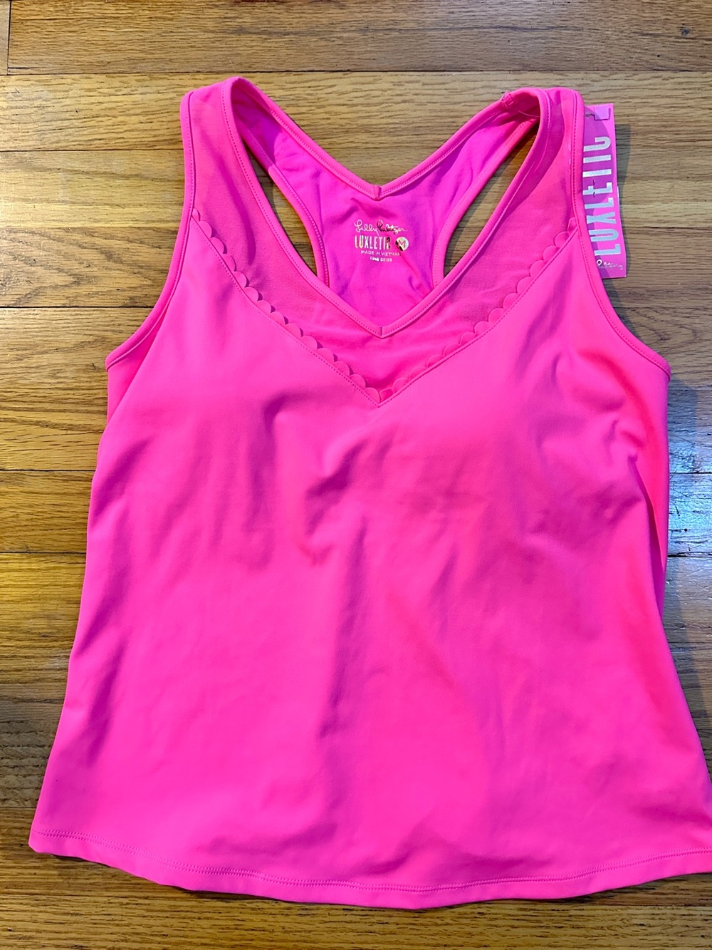 Lilly Pulitzer Medium NEW WT! Luxletic Euclid Scallop Bra Tank in Pink Grenadine